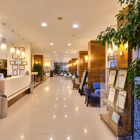 Novella Apartmanhotel *
