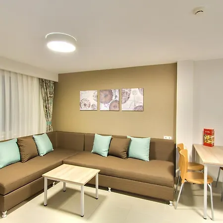 Novella Aparthotel 4*
