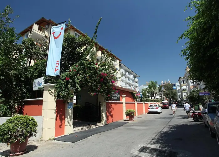 Novella אלאניה