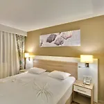 Novella Aparthotel 4*