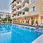 Novella Aparthotel